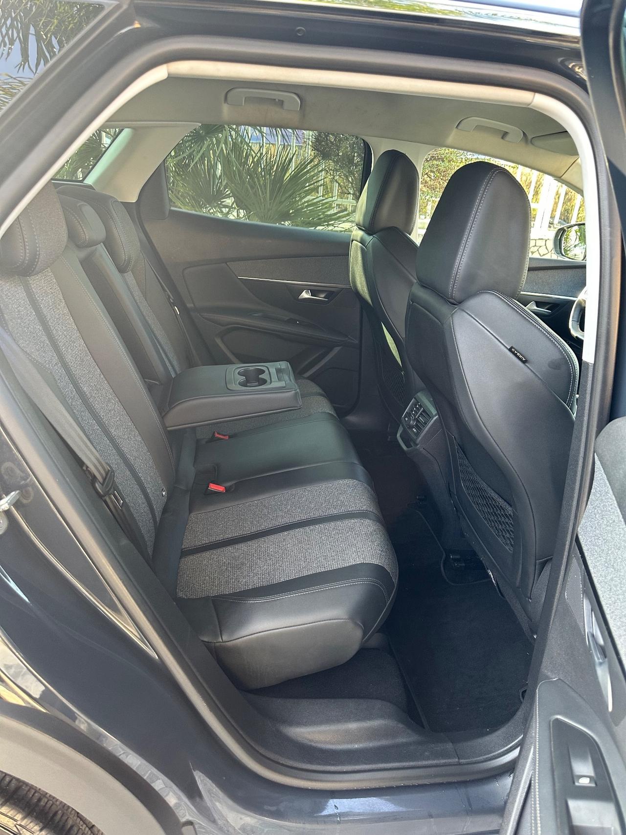 Peugeot 3008 BlueHDi 120 S&S Business