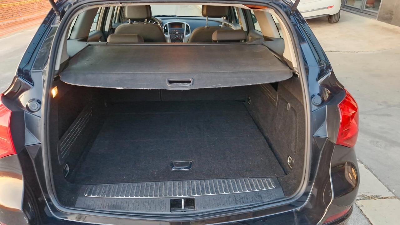 Opel Astra 1.7 CDTI 110CV Sports Tourer Cosmo