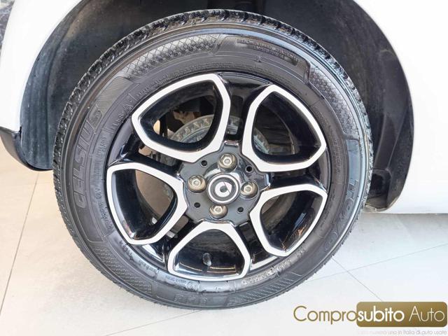 SMART ForTwo 1000 52 kW MHD coupé pure