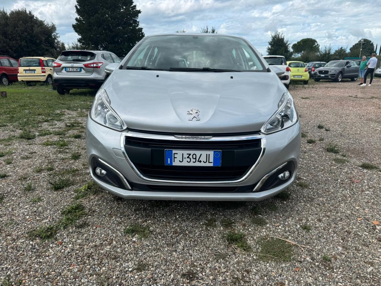 Peugeot 208 1.2 GPL 5 PORTE 17 SOLO 127.000 KM