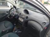 Toyota Yaris 1.0i 16V cat 5 porte Sol