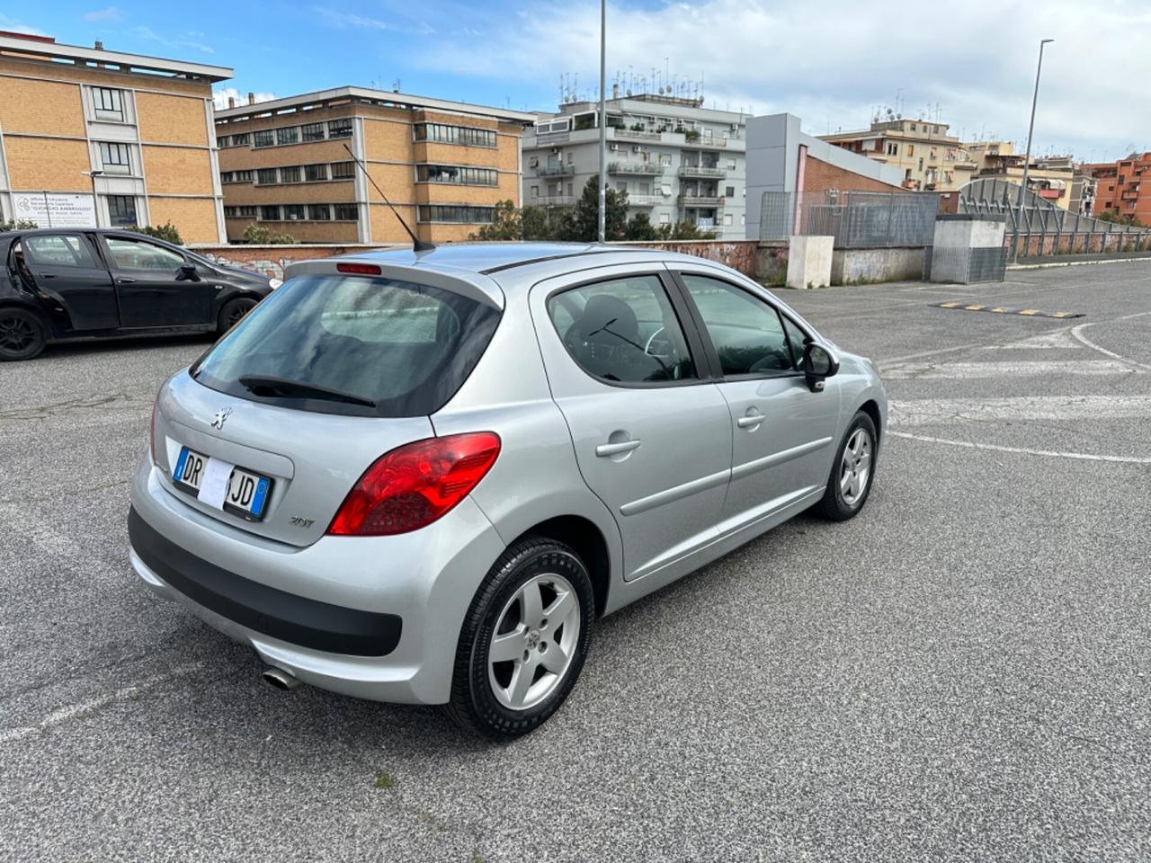 Peugeot 207 1.4 VTi 5p X Line