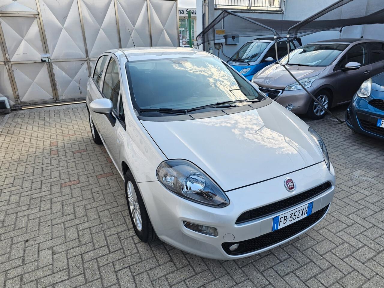 Fiat Punto 1.2 8V 5 porte Lounge - Neopatentati