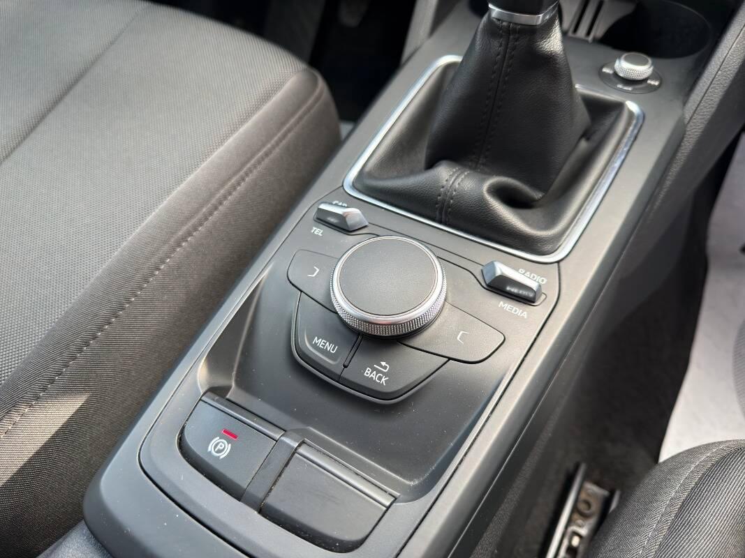 Audi Q2 30 2.0 tdi Business