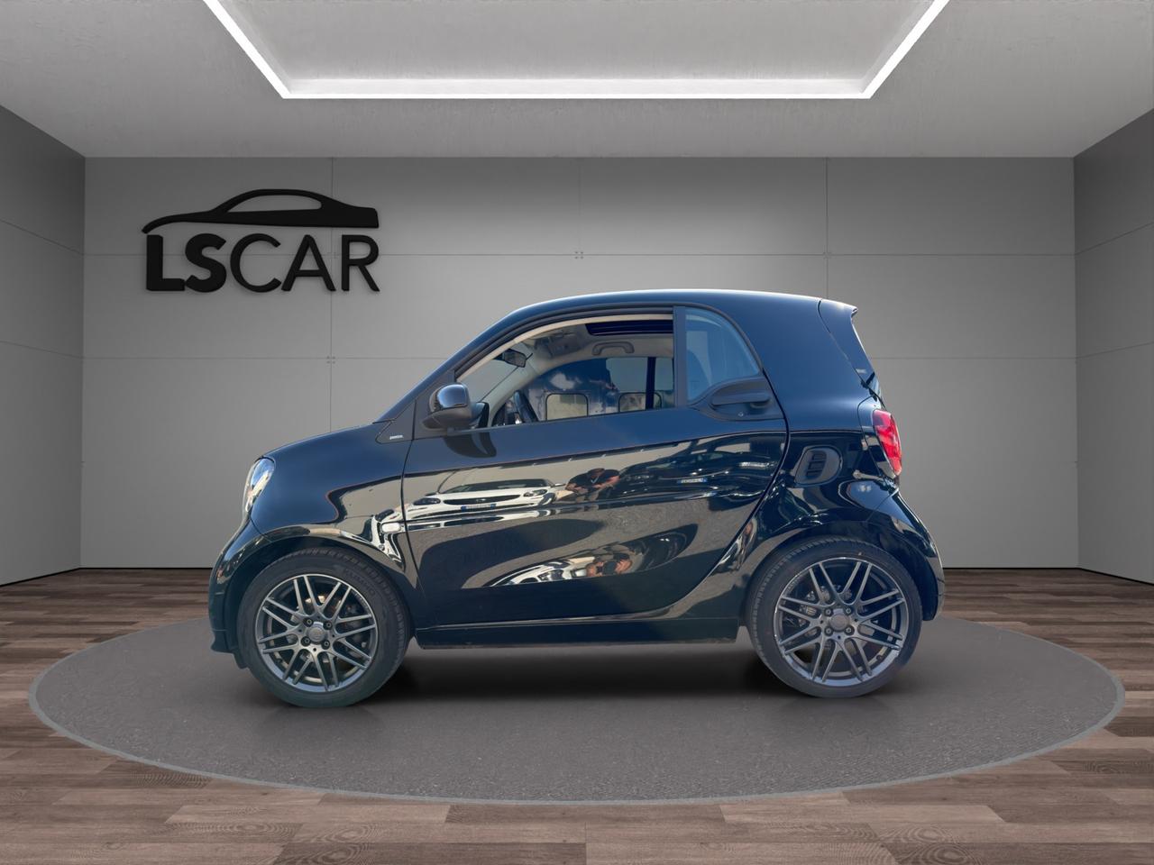 Smart fortwo coupe 0.9 Turbo Allestimento Brabus 90cv - Unico proprietario - Cerchi in lega - Luci Led - Tetto panoramico - Schermo touch