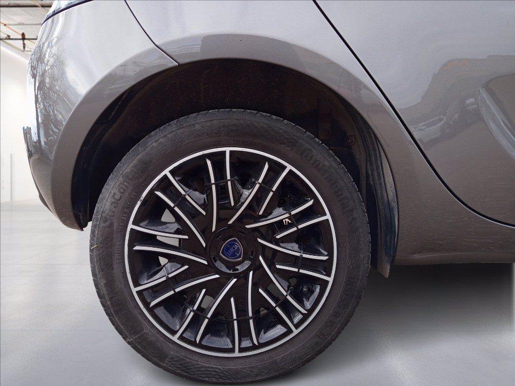 LANCIA Ypsilon 1.0 firefly hybrid Silver Plus s&s 70cv del 2023