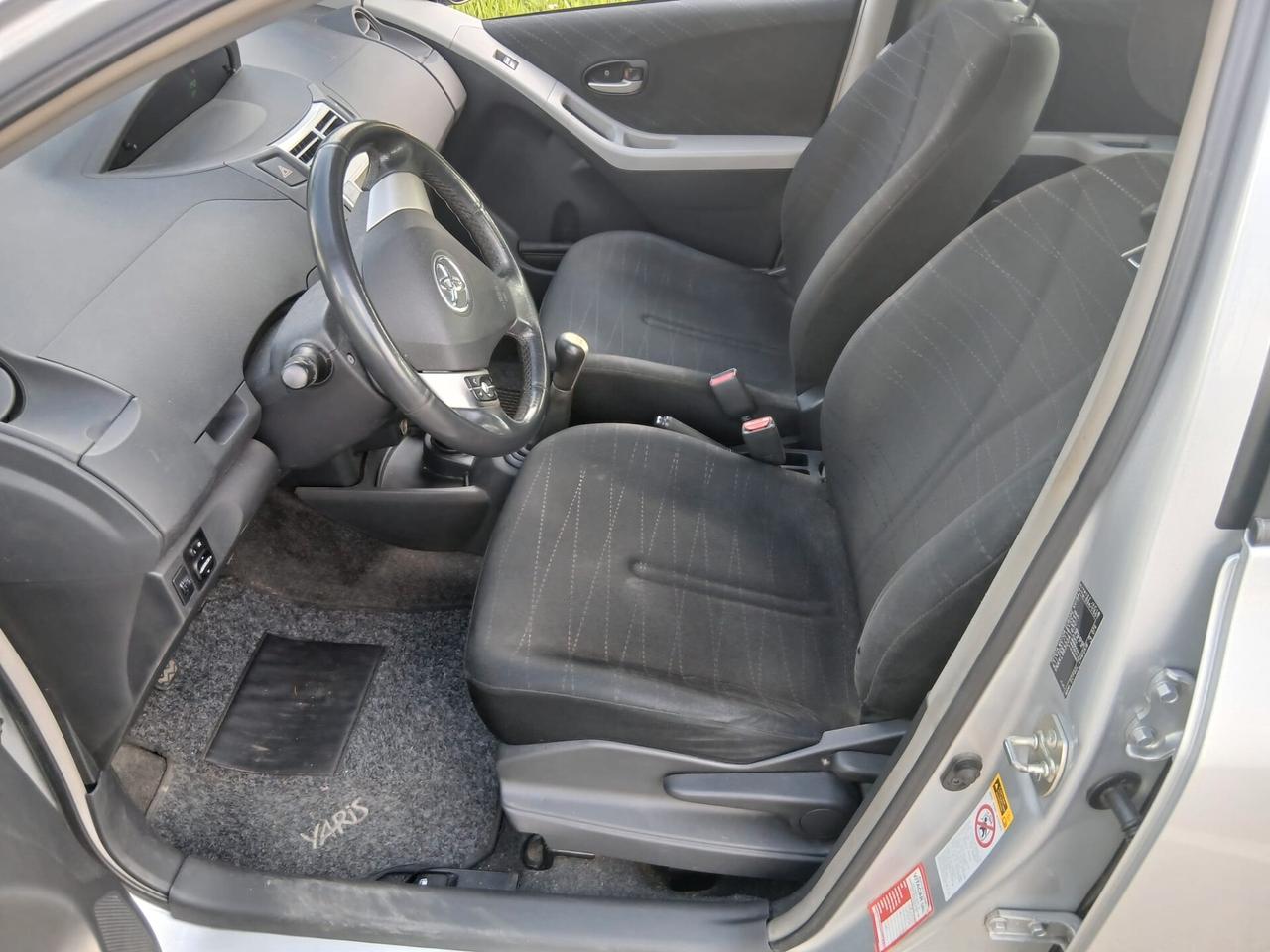 Toyota Yaris 1.3 5 porte