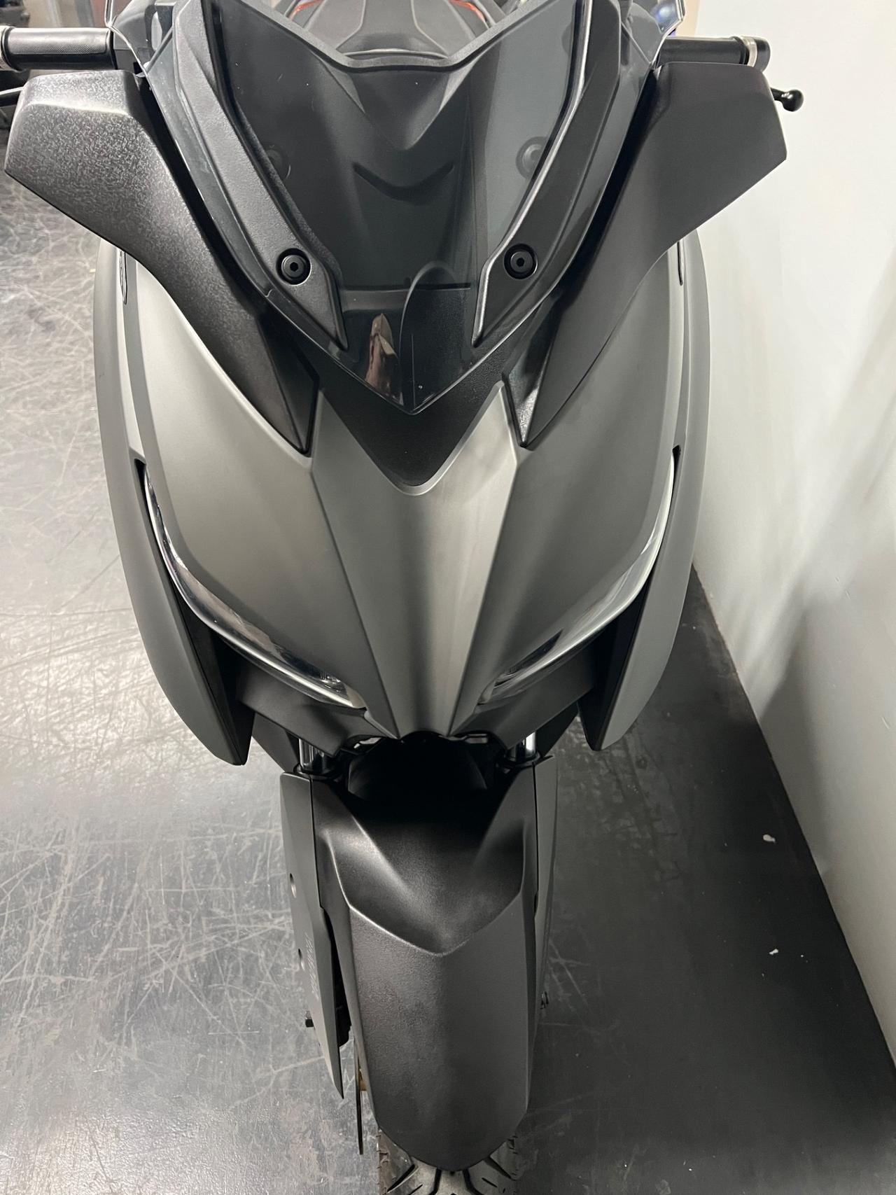 Yamaha X-Max 300 Tech Max