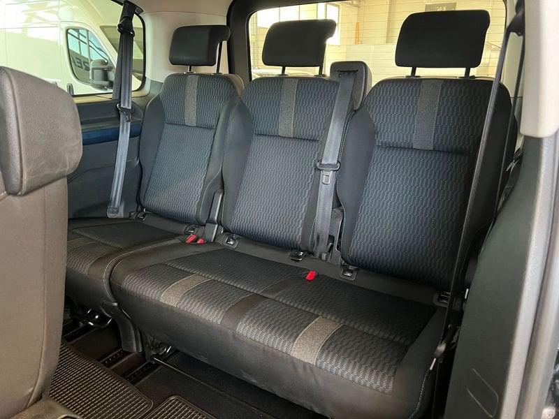Peugeot Traveller BlueHDi 120 S&S Allure Standard