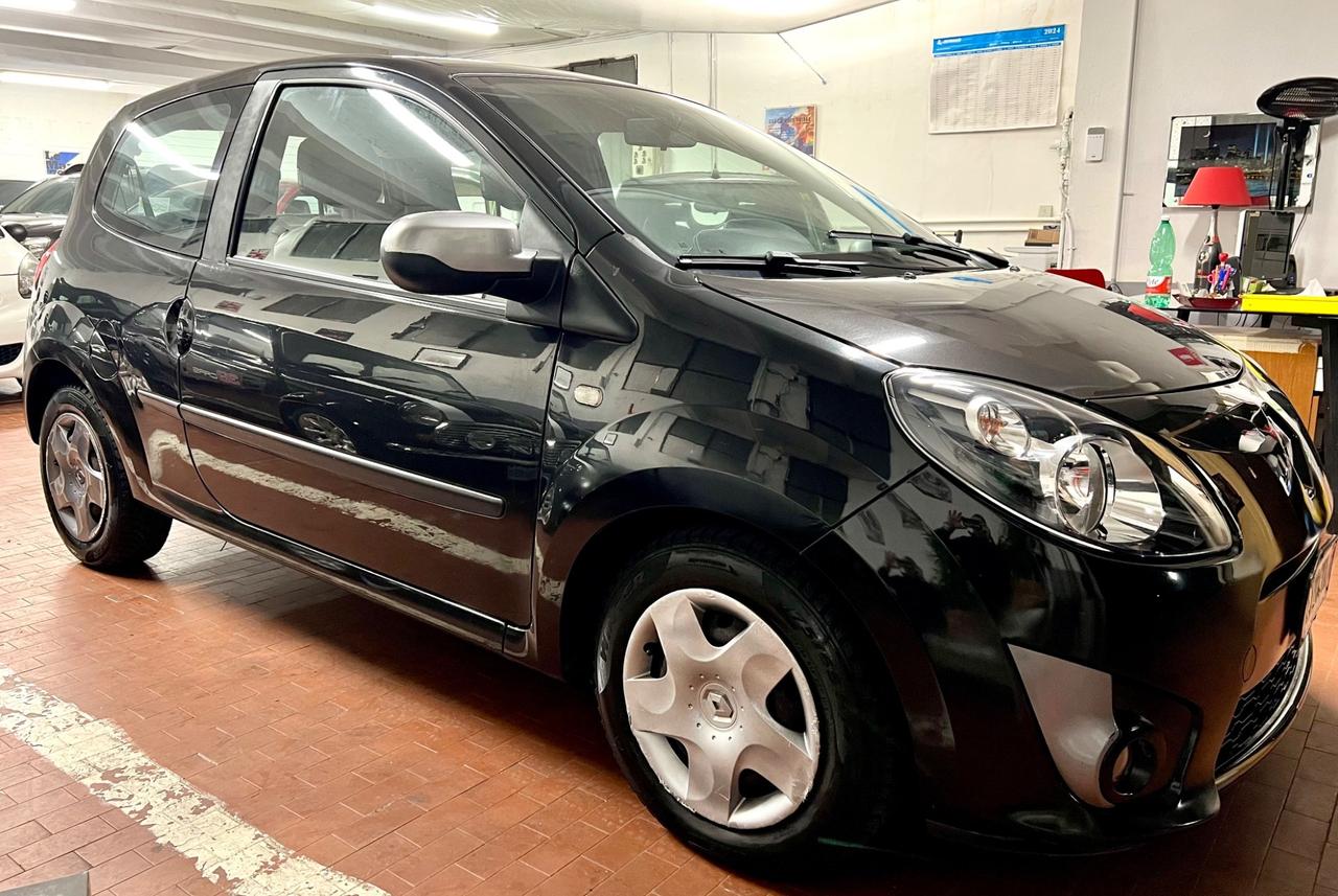 Renault Twingo 1.2 benzina €5 OK NEOPATENTATI