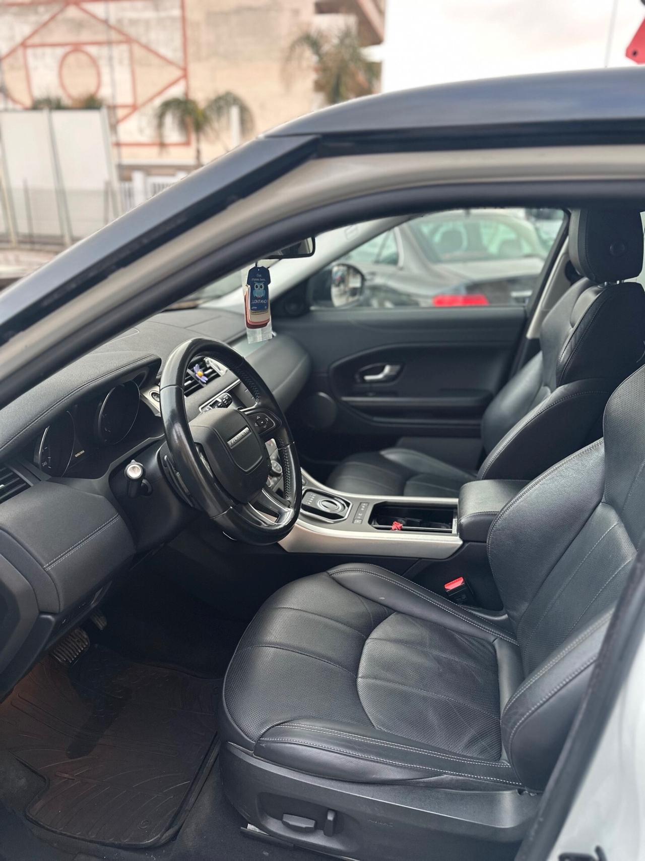 Land Rover Range Evoque 2.0 TD4 180 CV 5p. SE Dynamic