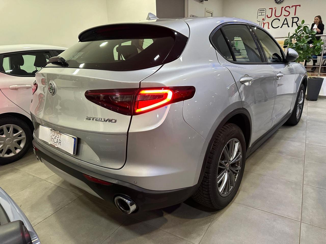 Alfa Romeo Stelvio 2.2 Turbodiesel 210 CV AT8 Q4 Executive