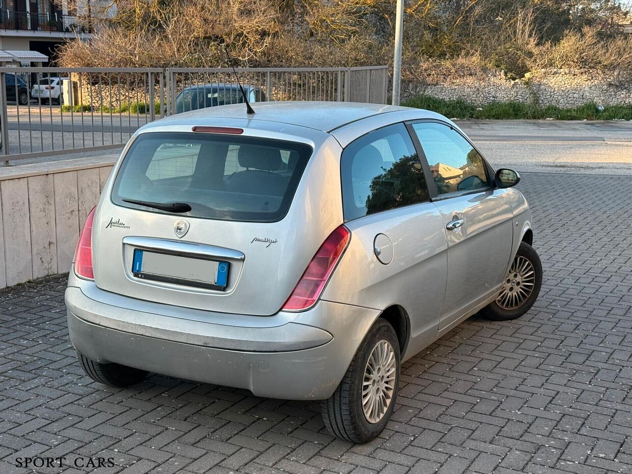 Lancia Ypsilon 1.3 MJT 69 CV Oro Giallo