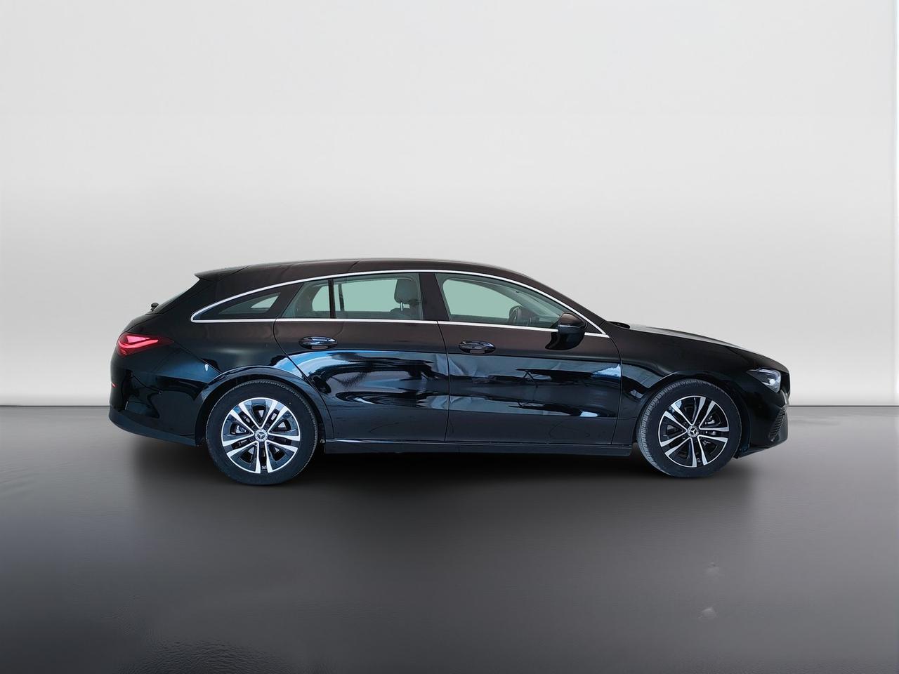 Mercedes-Benz CLA Sh.Brake - X118 2023 - CLA Shooting Brake 180 d Advanced auto