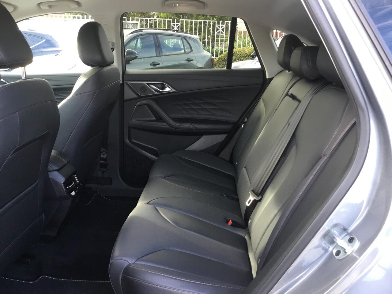 Mg HS 1.5 HYBRID Luxury Cambio Automatico
