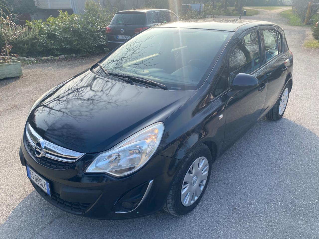Opel Corsa 1.2 5 porte Edition