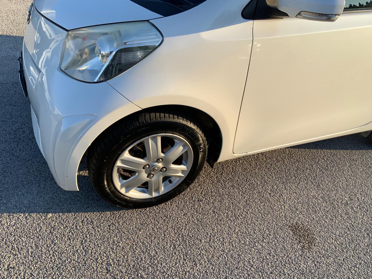 Toyota iQ 1.0 Sol