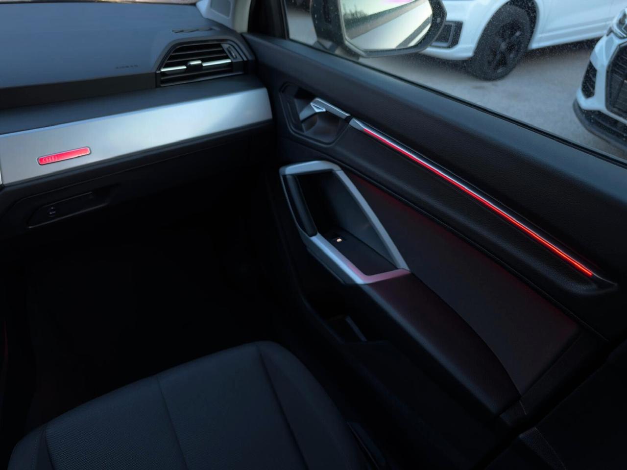 Audi Q3 35 TDI 150CV S tronic IDENTITY BLACK - S-LINE FULL - MY 21