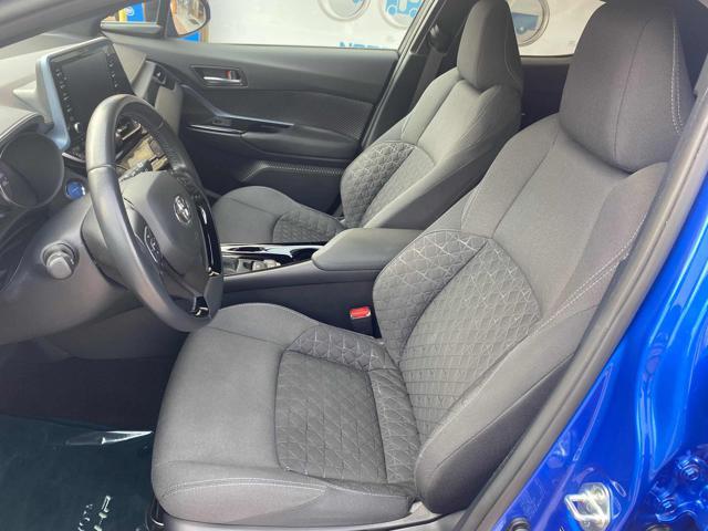 TOYOTA C-HR 2.0 Hybrid E-CVT Trend