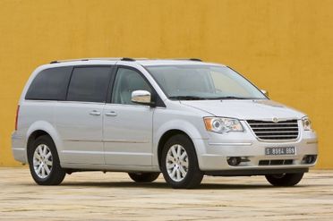Chrysler Voyager Grand 2.8 CRD Limited 7 Posti