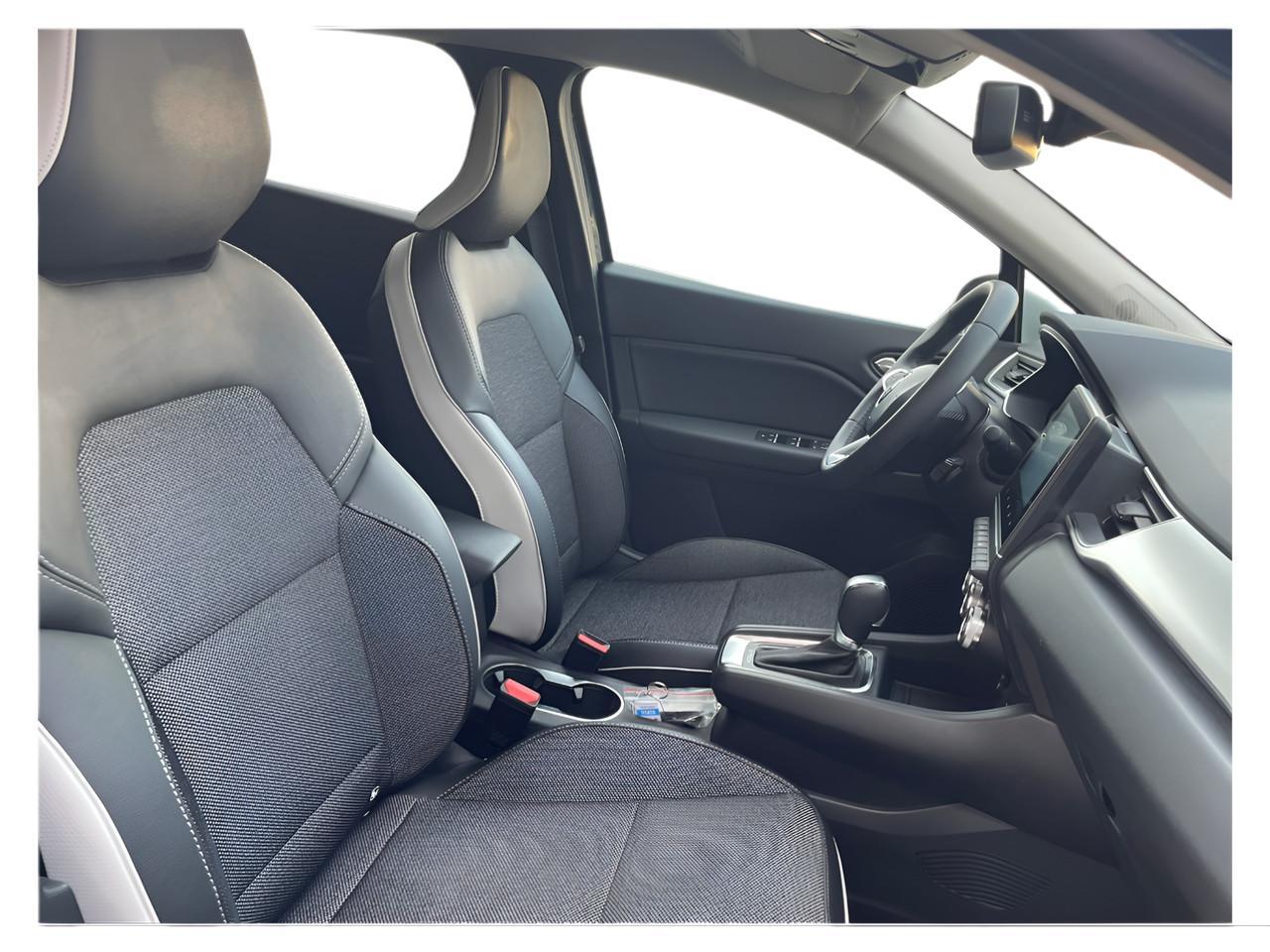 RENAULT Captur 1.6 E-Tech hybrid Intens 145cv auto