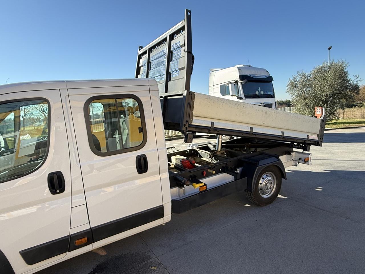 FIAT DUCATO RIBALTABILE NAVI CLIMA 6POSTI