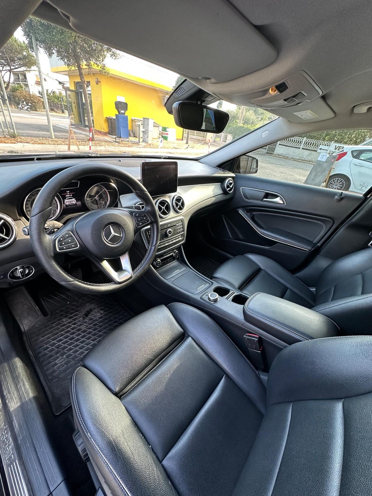 Mercedes-benz GLA 200 d Automatic Business