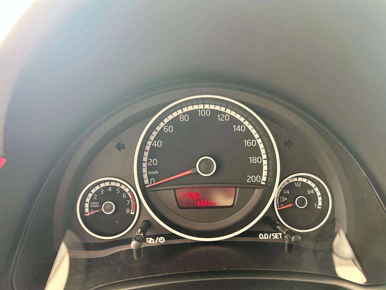 Volkswagen up! 1.0 75 CV 5p. cross up!