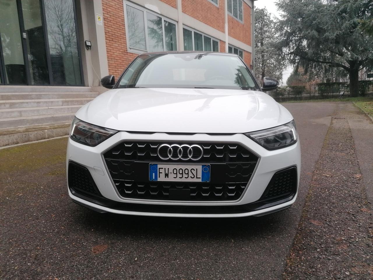 Audi A1 SPB 30 TFSI S line edition NEOPATENTATI