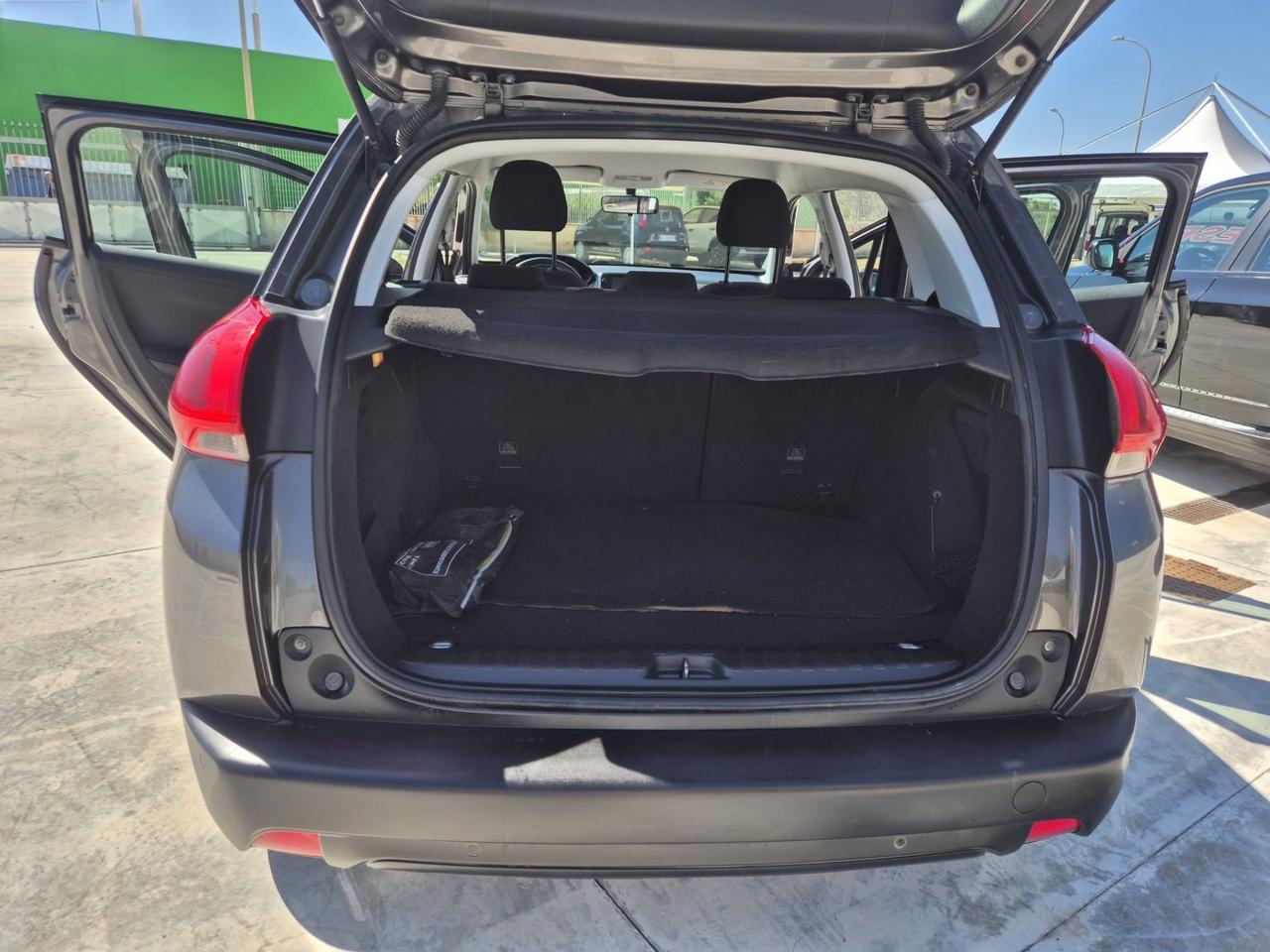 Peugeot 2008 BlueHDi 100 Allure