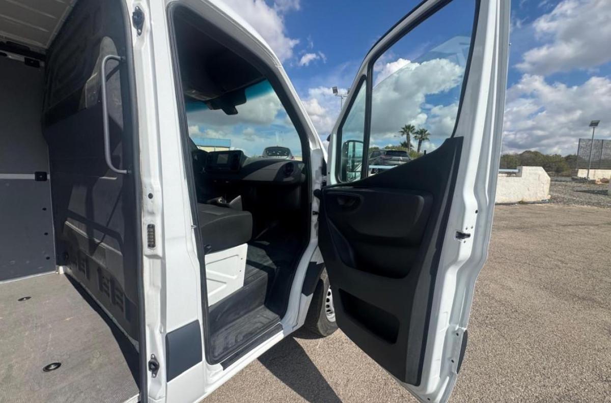 MERCEDES Sprinter 311 CDI