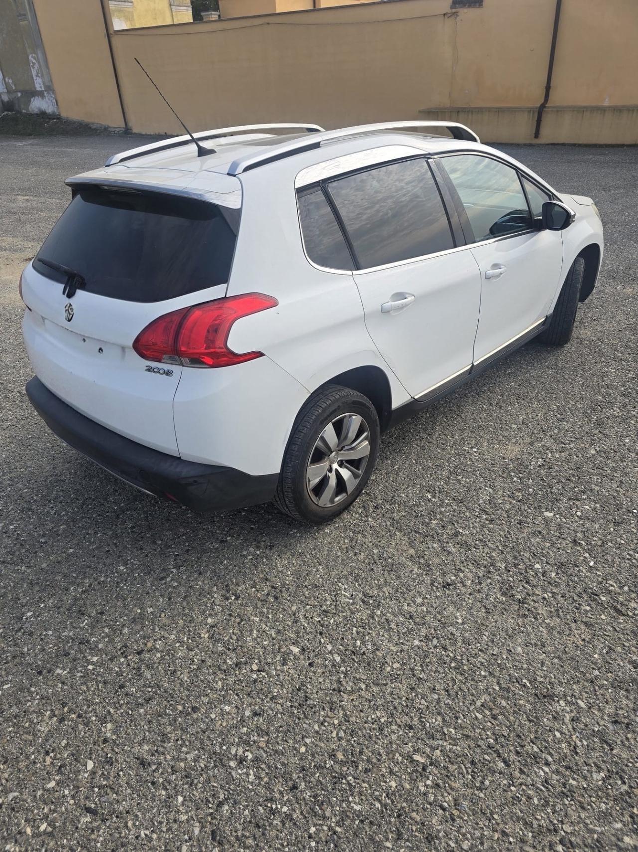Peugeot 2008 1.6 e-HDi 92 CV Stop&Start robotizzato Allure tetto panoramico
