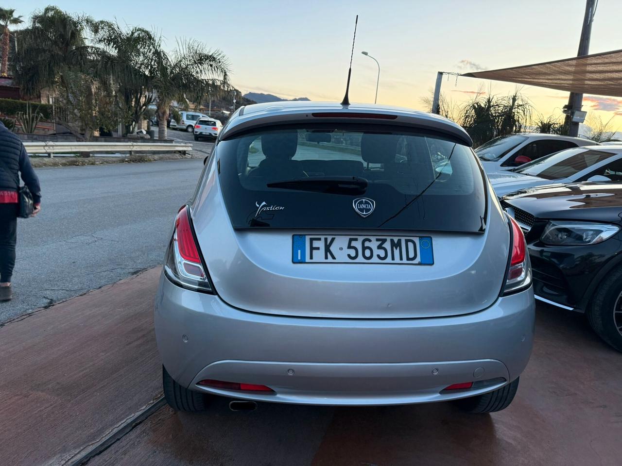 Lancia Ypsilon 1.2 69 CV 5 porte Unyca