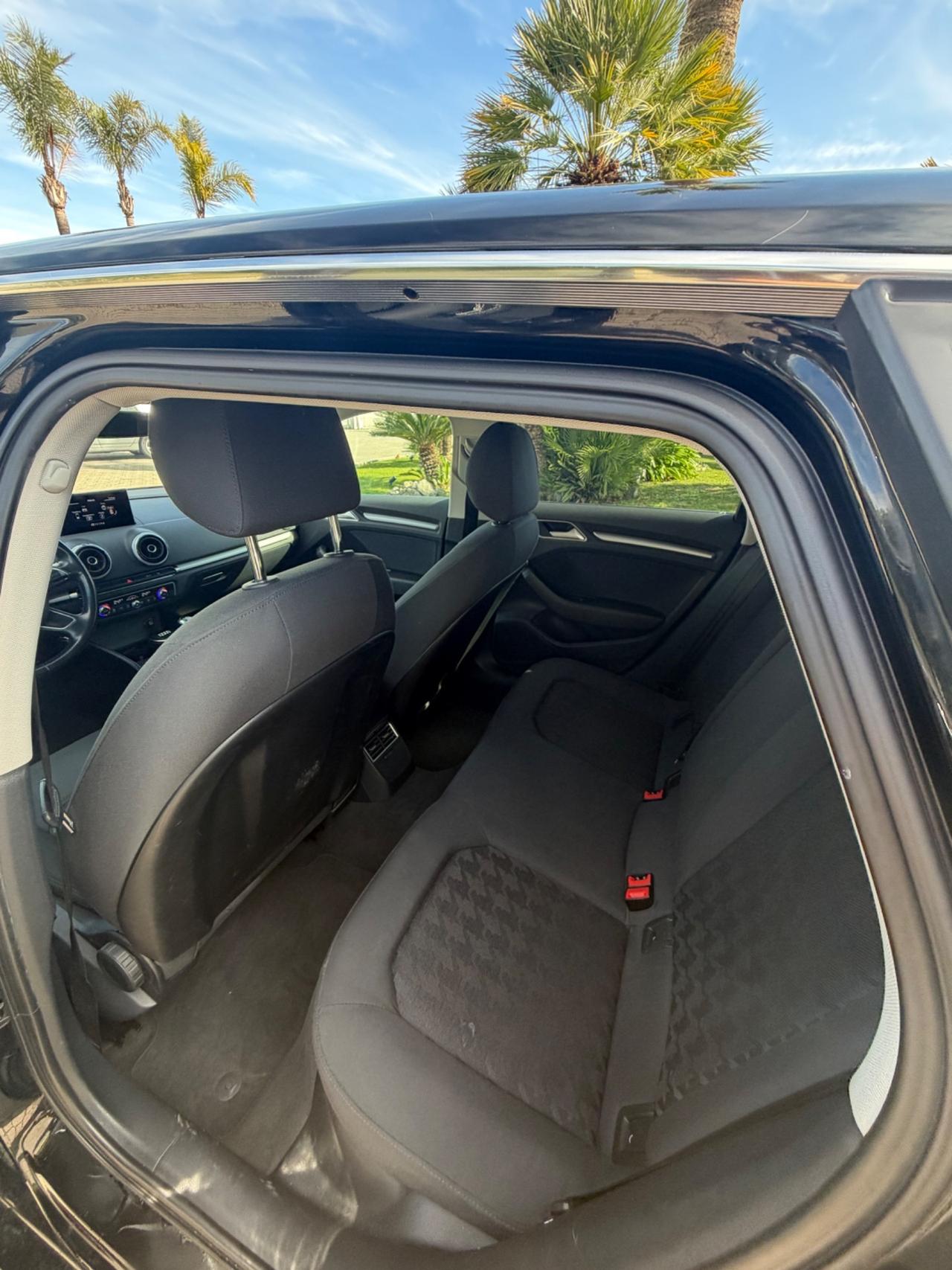 Audi A3 1.6 TDI clean diesel Ambition