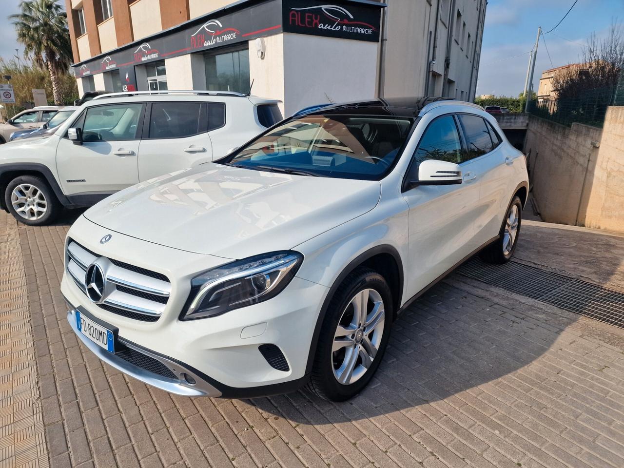 Mercedes-benz GLA 200 d Premium