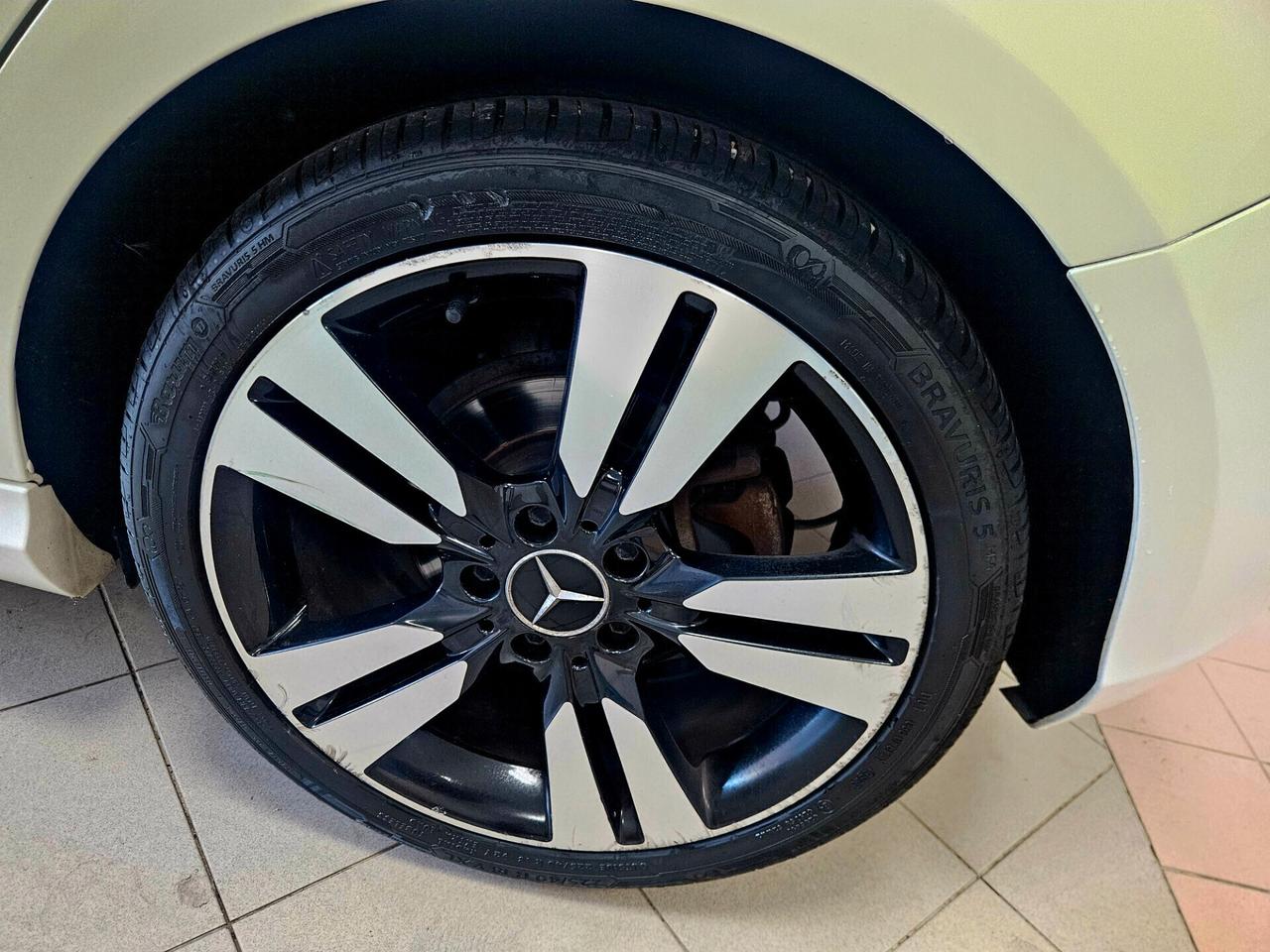 Mercedes-benz A 200 A 200 CDI Premium