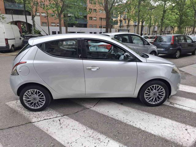 LANCIA Ypsilon 1.2 69 CV 5 porte S&S Gold
