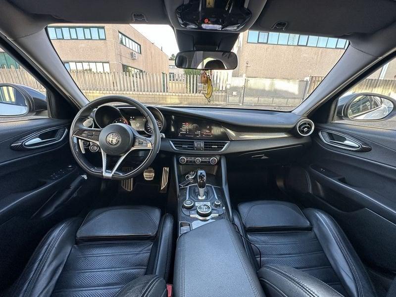 Alfa Romeo Giulia 2.2 Turbo AT8 210CV AWD Q4 Veloce