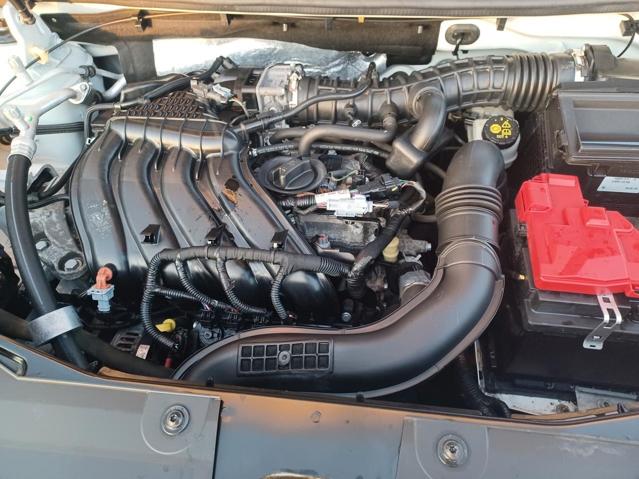 Dacia Duster 1.6 SCe GPL 4x2 Prestige