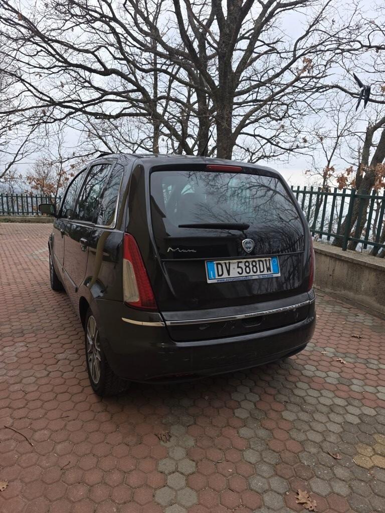 Lancia MUSA 1.6 Multijet Poltrona Frau