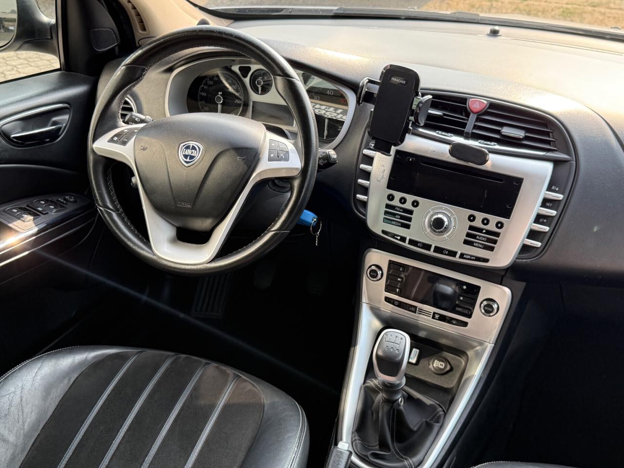 Lancia Delta 1.6d. |NEOPATENTATI