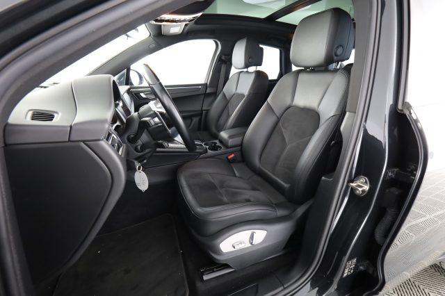 PORSCHE Macan Macan