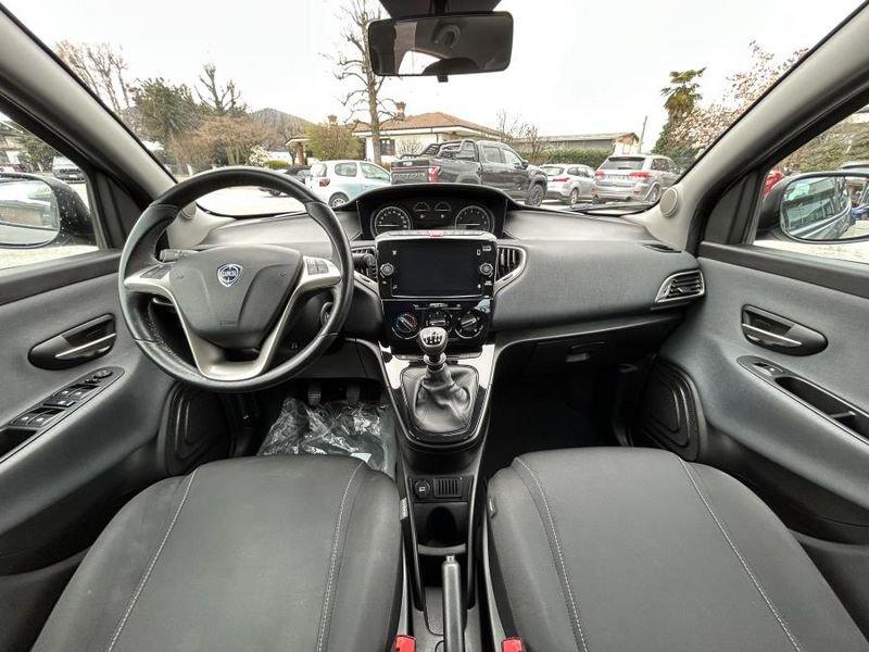 Lancia Ypsilon 1.0 FireFly Hybrid Ecochic Gold 5p OK NEOPATENTATI