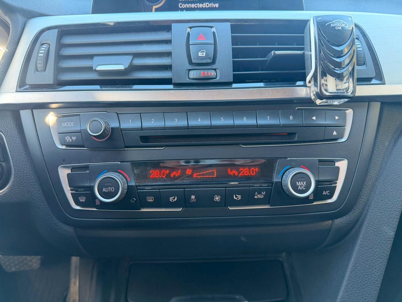 Bmw 320 320d xDrive Touring Modern