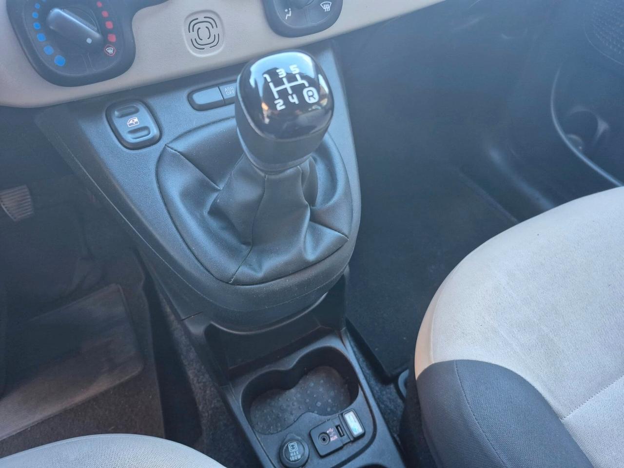 Fiat Panda 1.2 Lounge PARI AL NUOVO-------