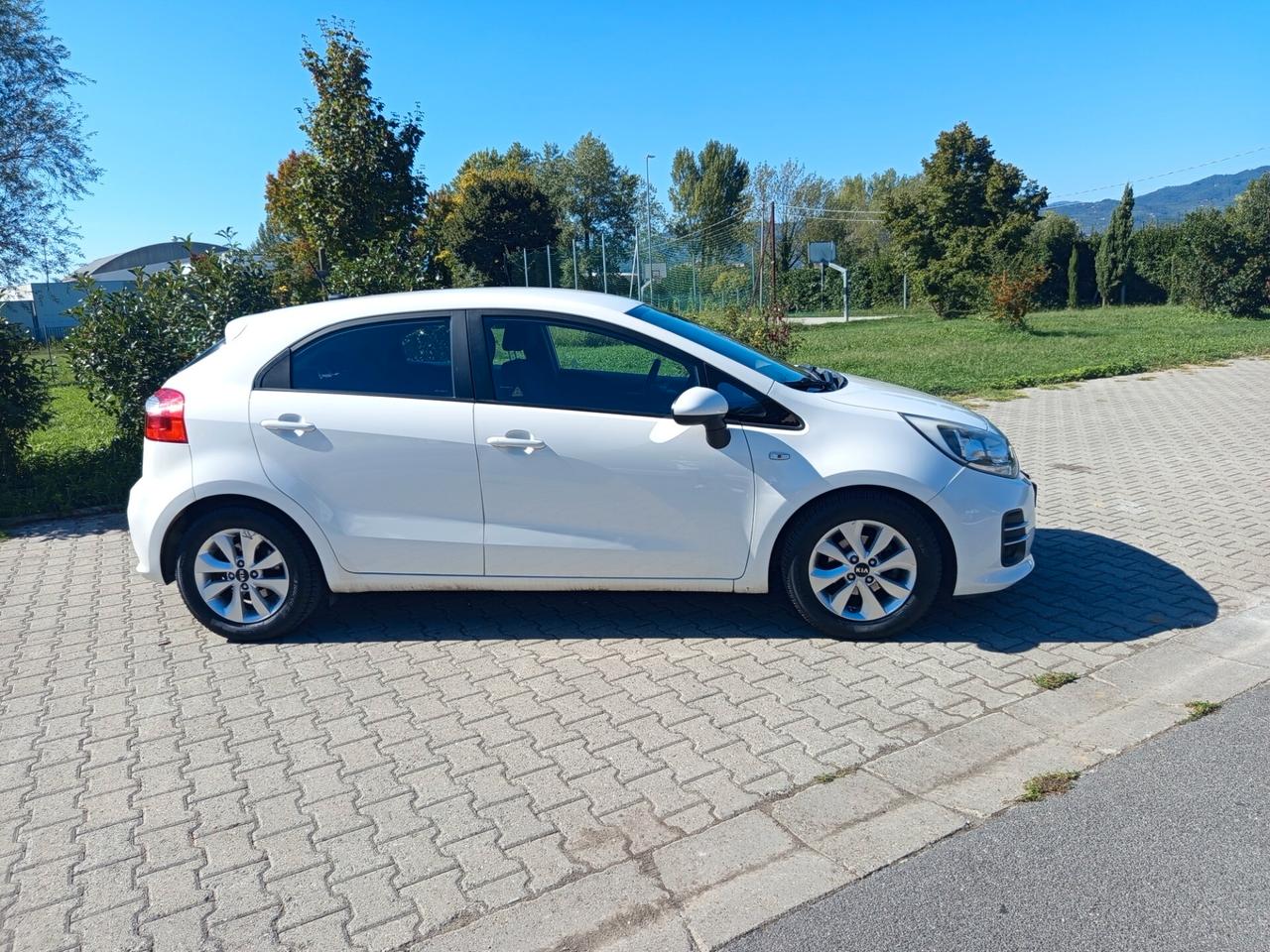 Kia Rio 1.2 CVVT 5p. Cool
