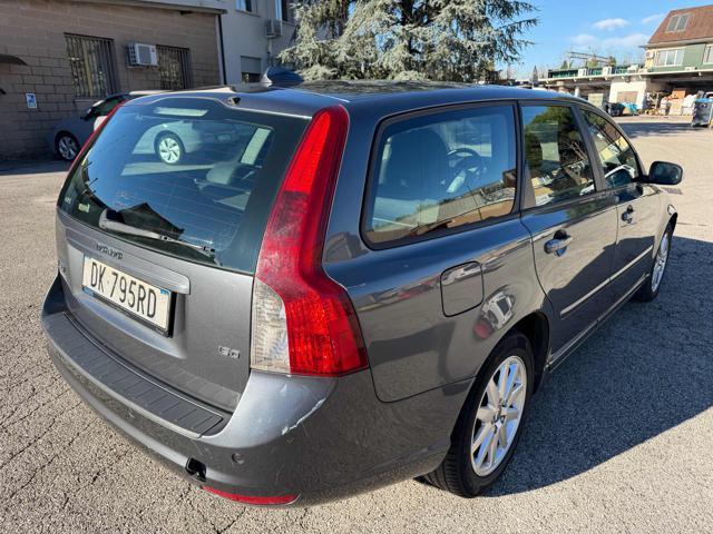VOLVO V50 1.6 D cat Summum senza nessun lavoro da fare