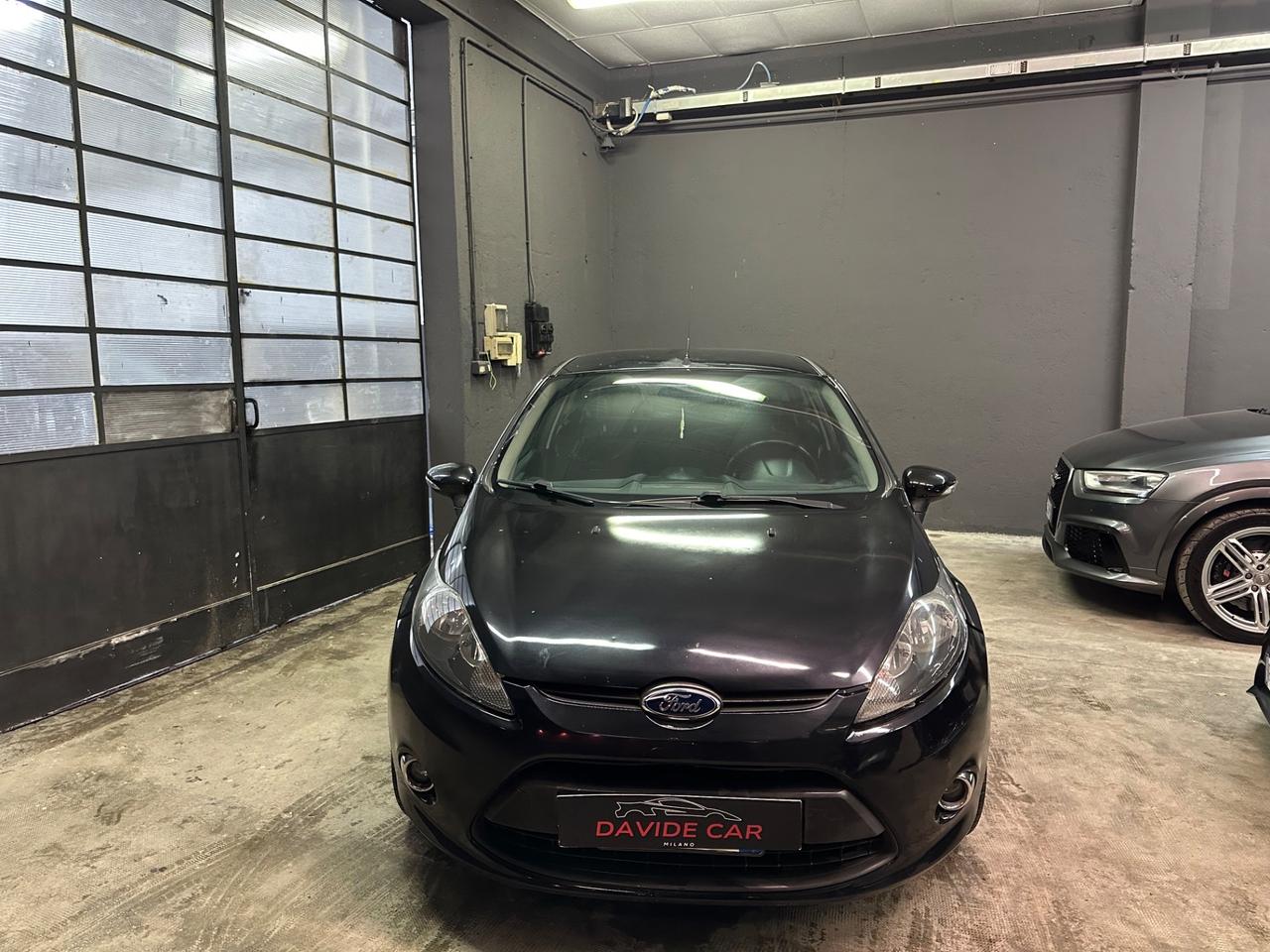 Ford Fiesta Ikon 1.4 5 porte Bz.- GPL
