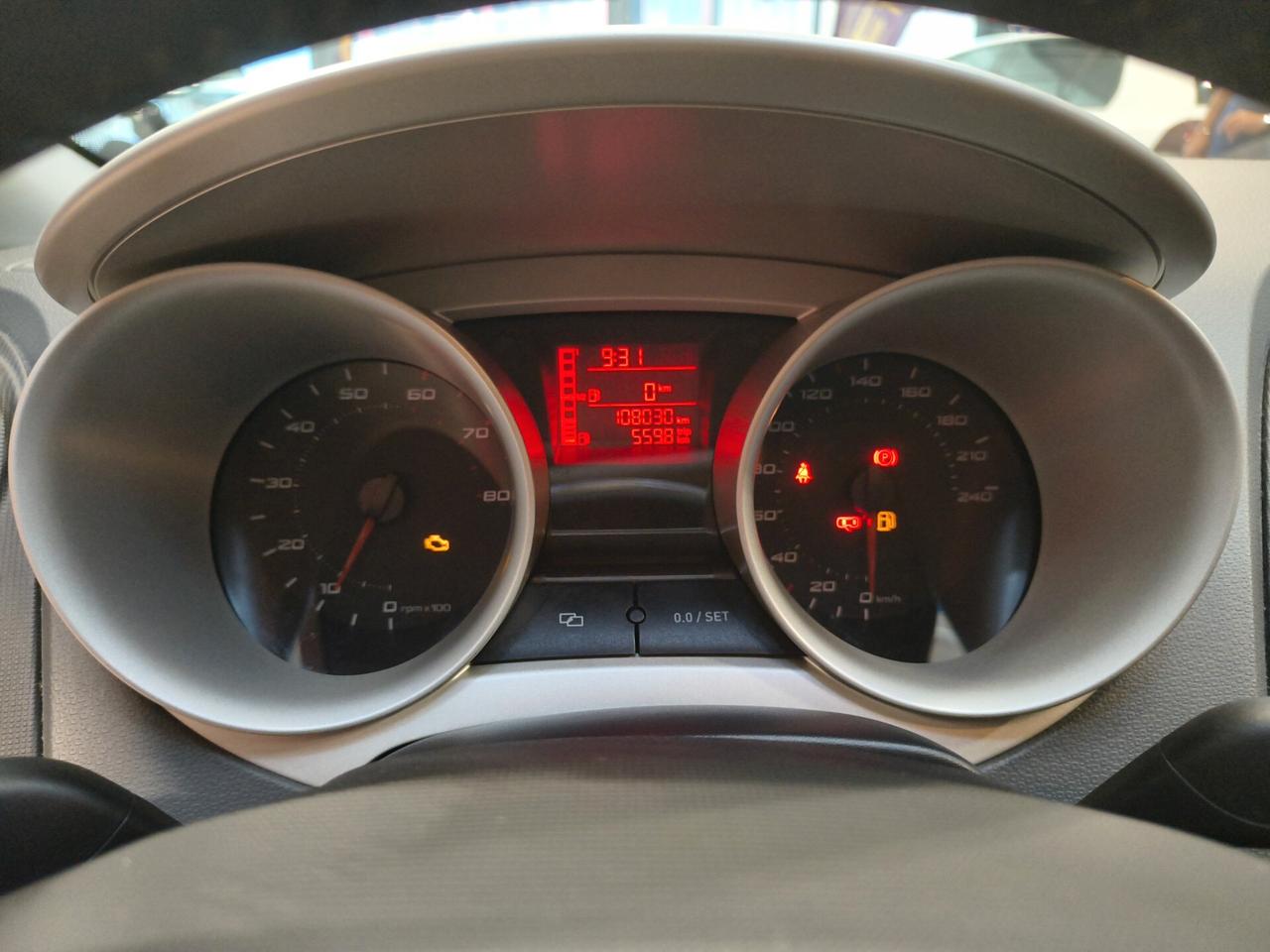 Seat Ibiza 1.2 5p. Style solo 99.000 km
