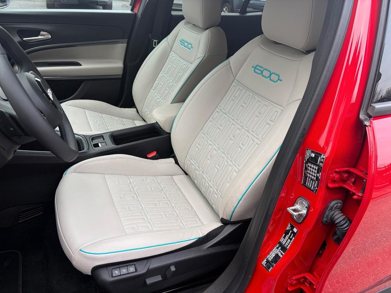 Fiat 600 Hybrid 100 CV DCT MHEV La Prima